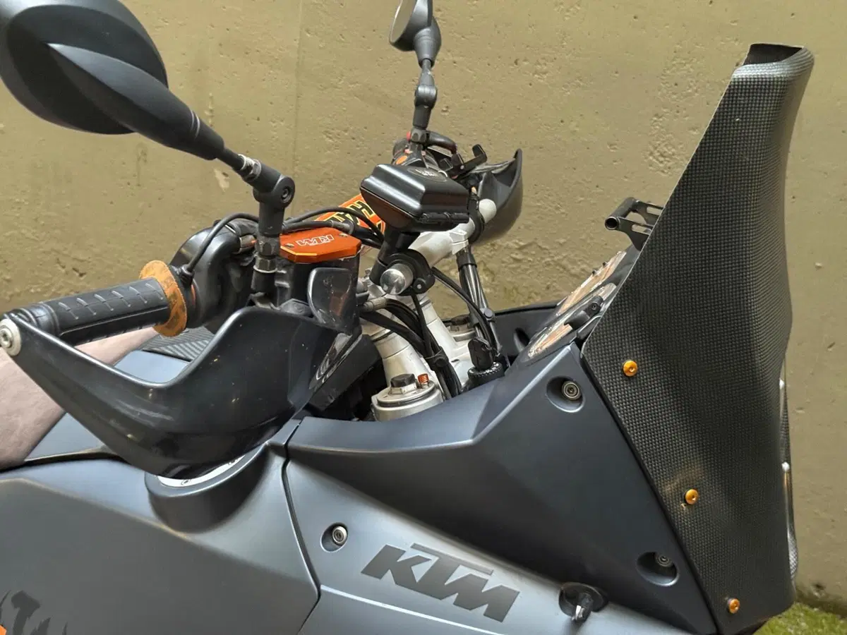 KTM 990 Adventure (2006 - 08) (5)