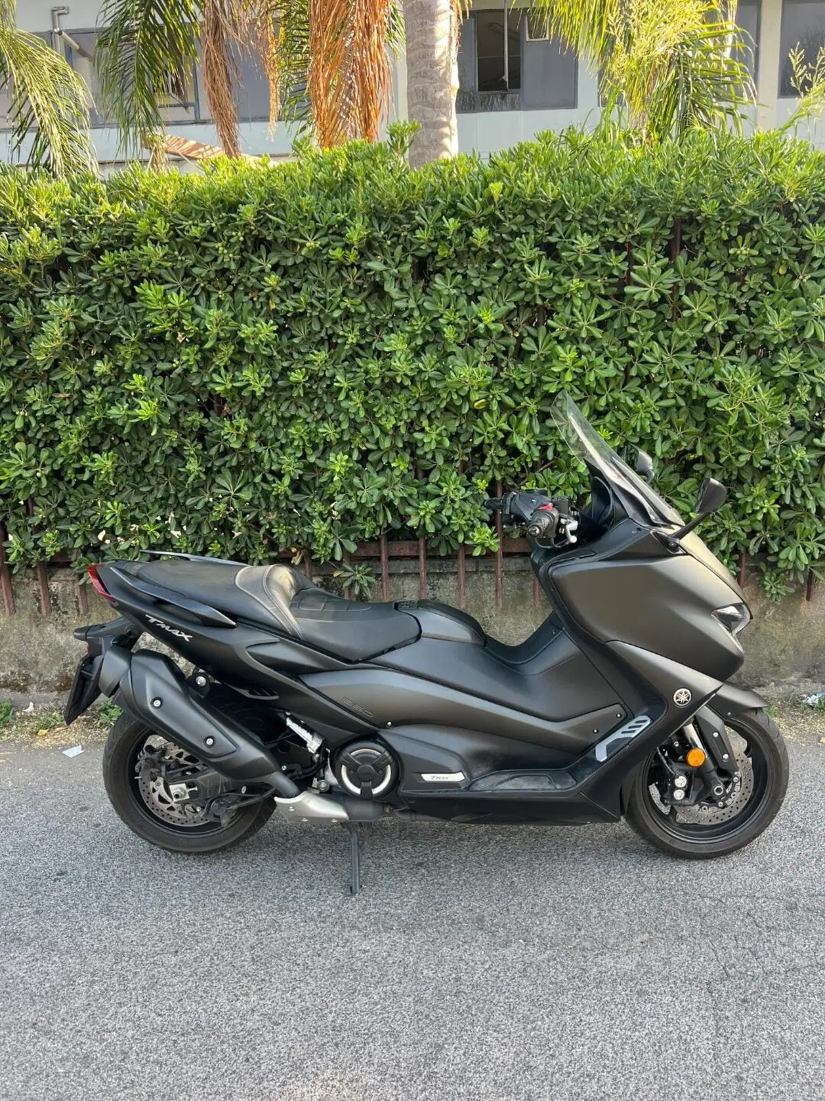 Yamaha T-Max 560 20° anniversario (2021)