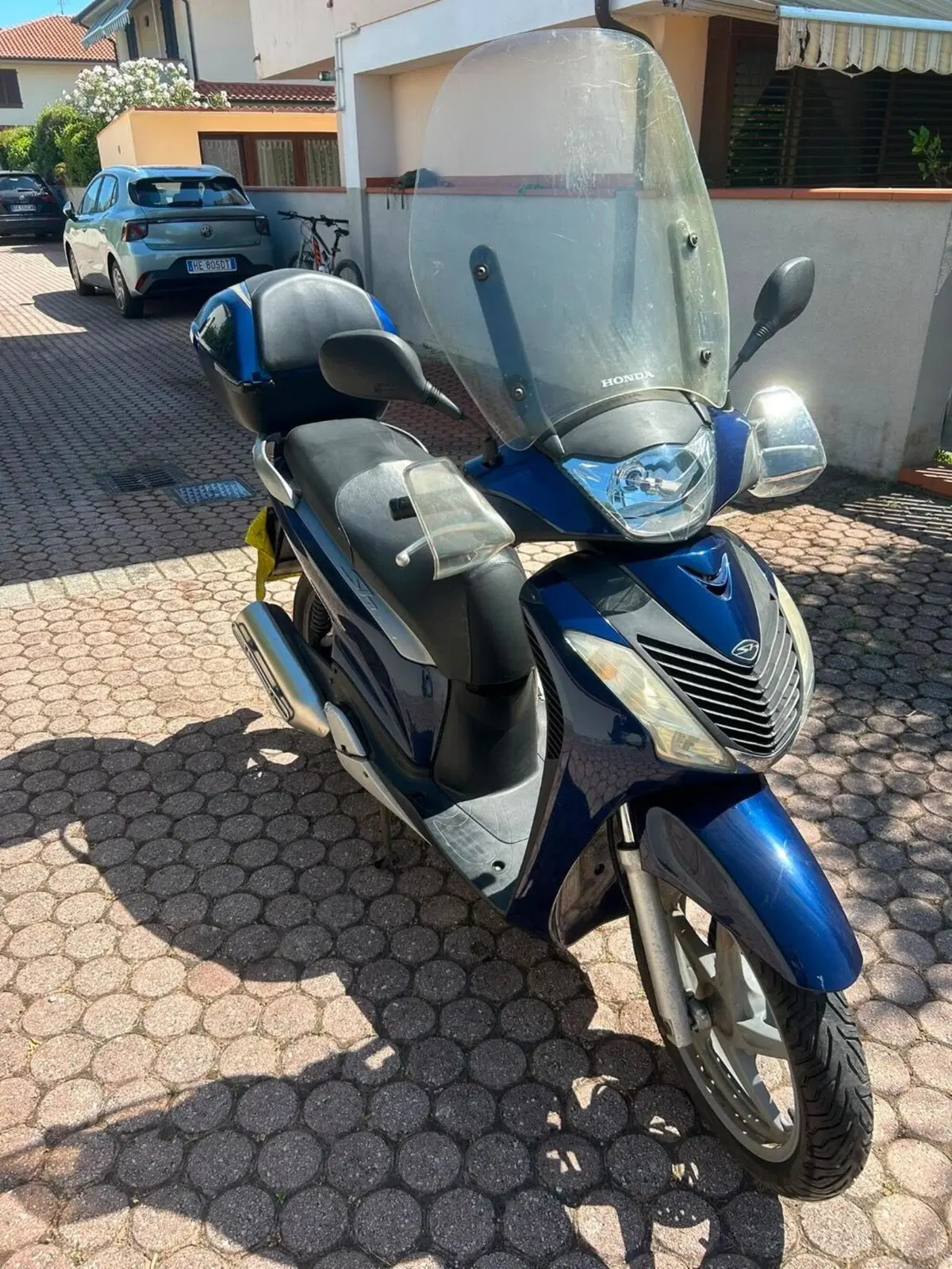Honda SH 150i (2009 - 12) (4)