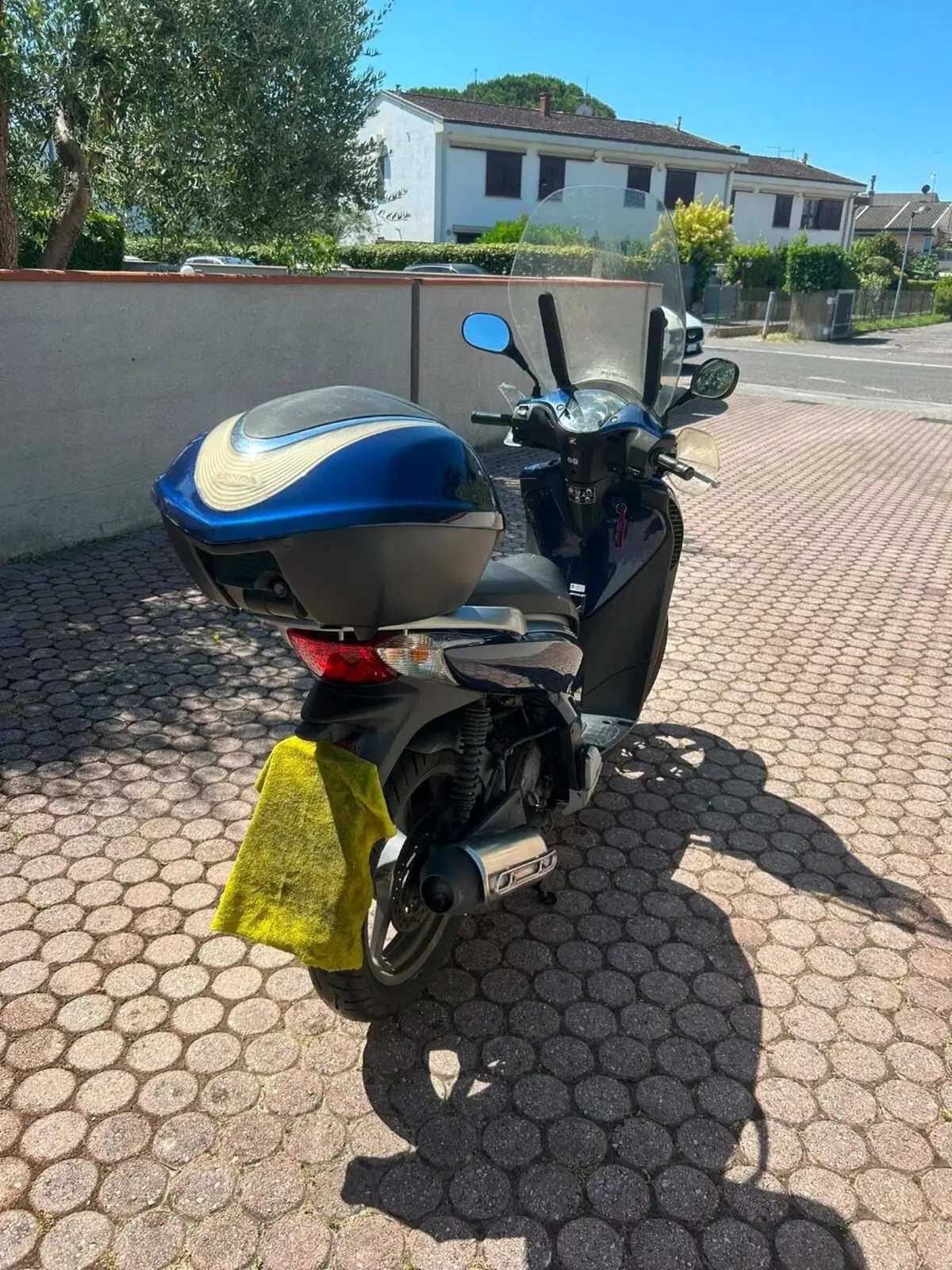 Honda SH 150i (2009 - 12) (9)