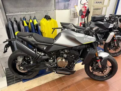 Husqvarna Vitpilen 801 L (2025 - 26) nuova