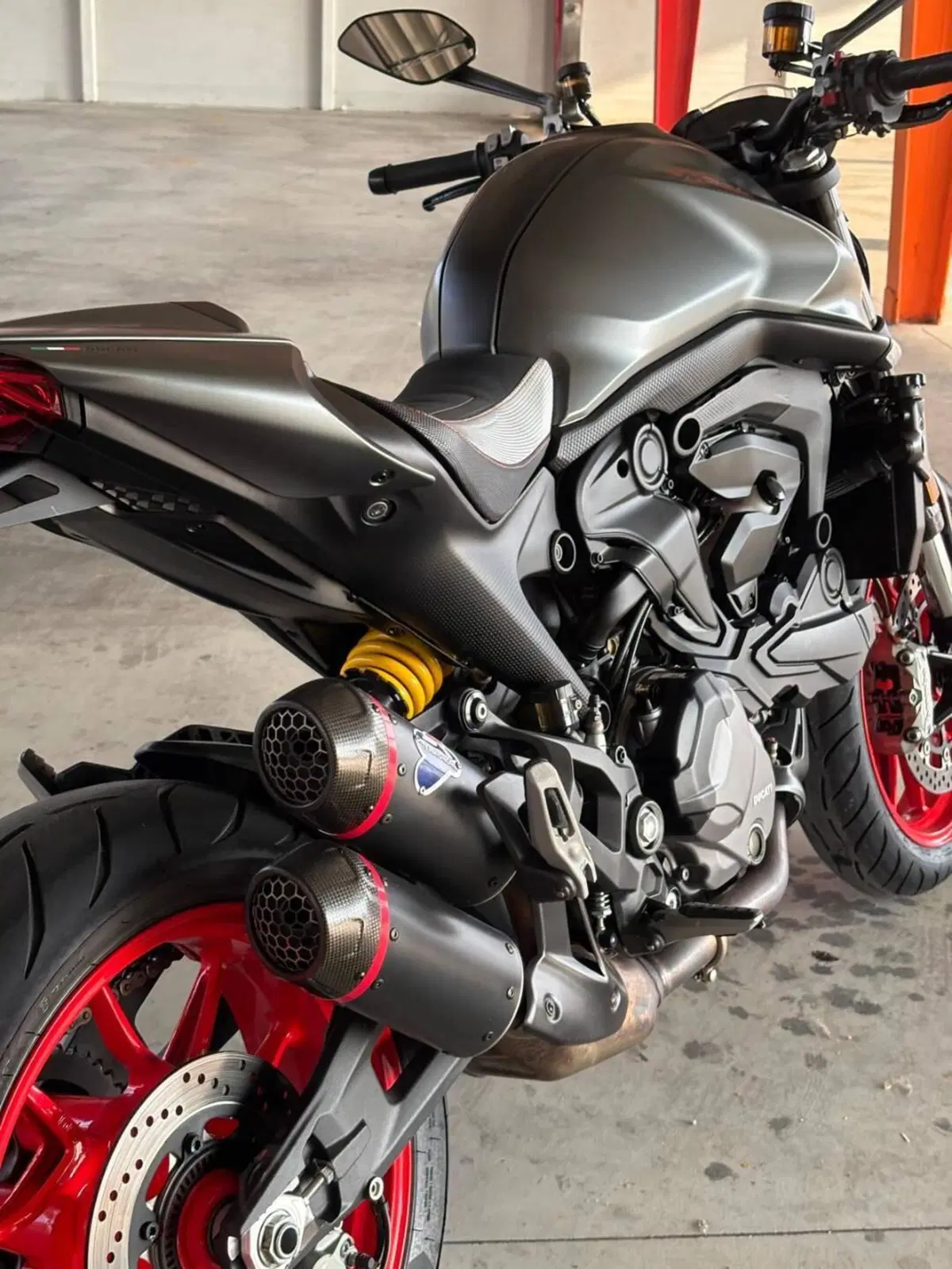 Ducati Monster 937 + (2021 - 25) (2)