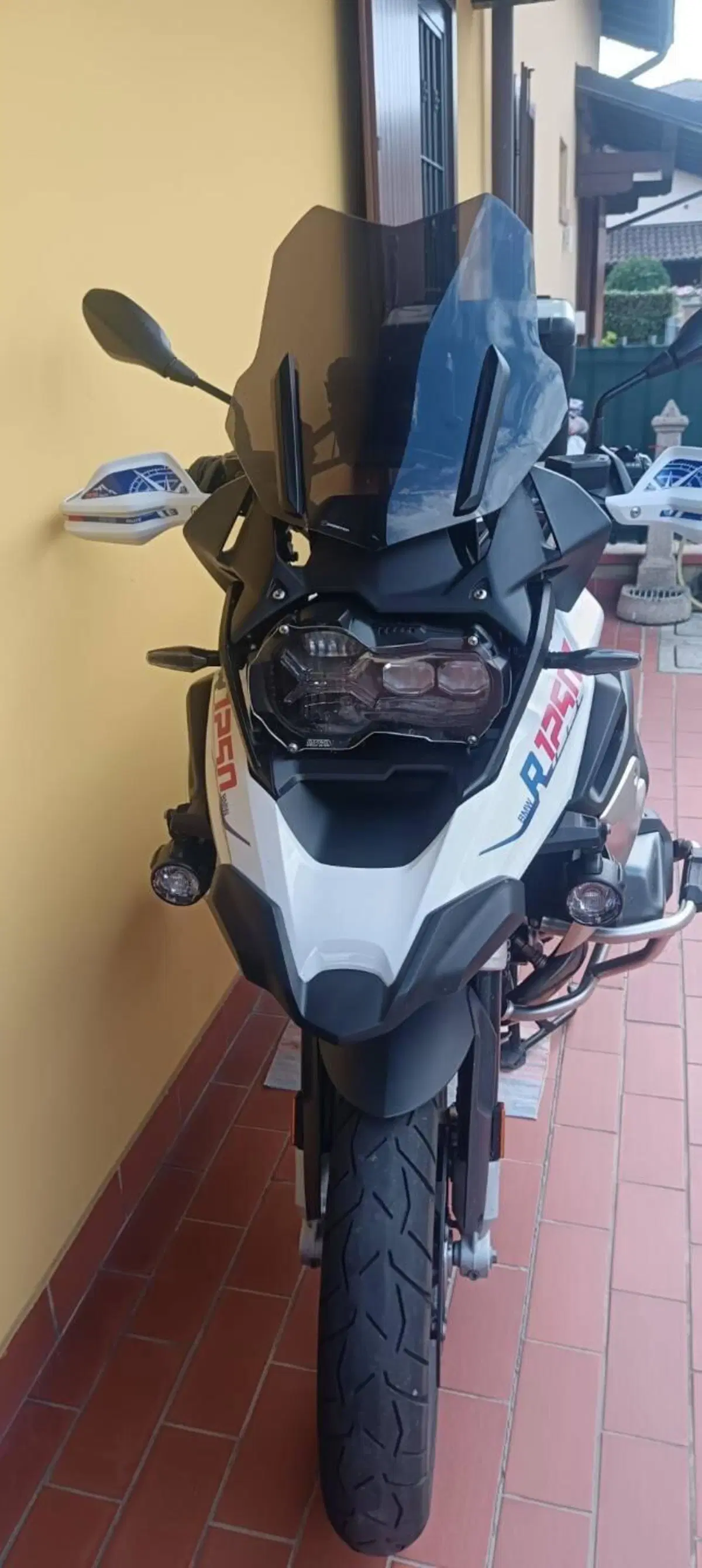 Bmw R 1250 GS (2021 - 24) (2)