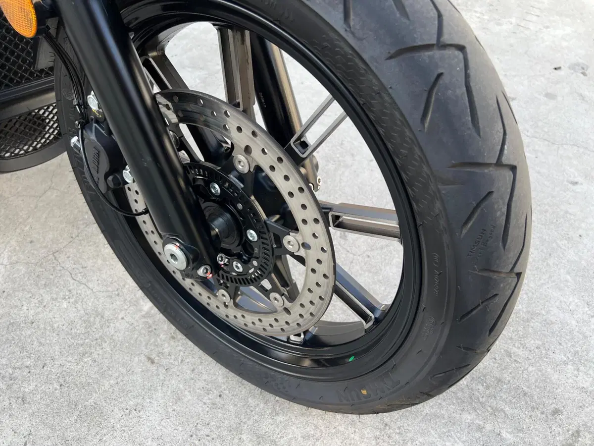 Moto Morini Calibro Bagger (2024 - 26) (19)