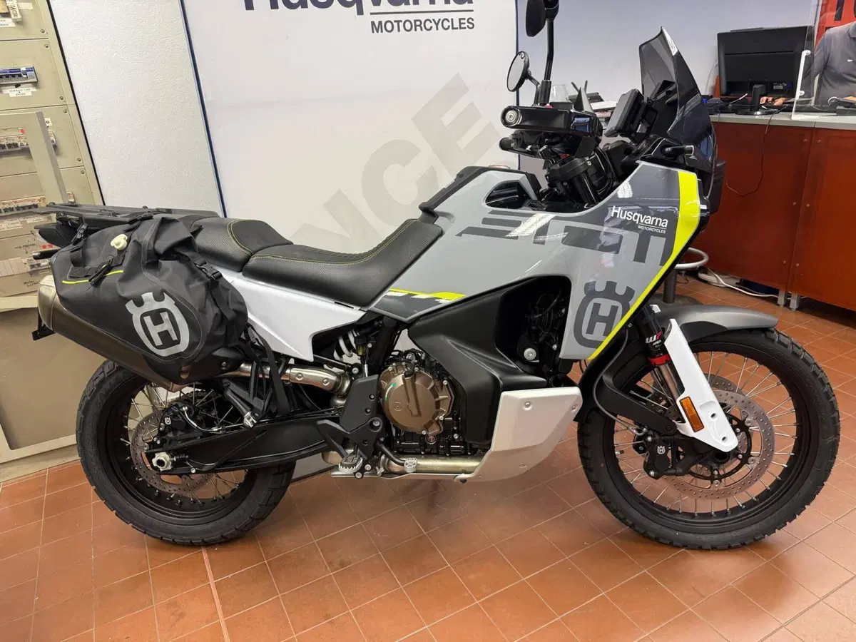 Husqvarna Norden 901 (2022 - 26)