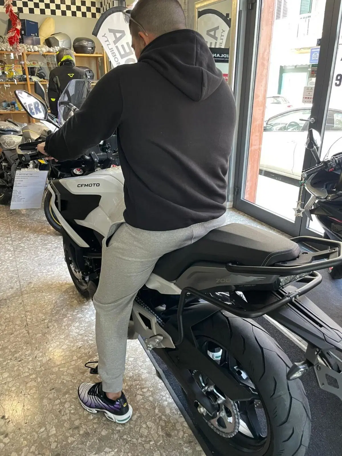 CFMOTO 700MT (2024 - 26) (2)