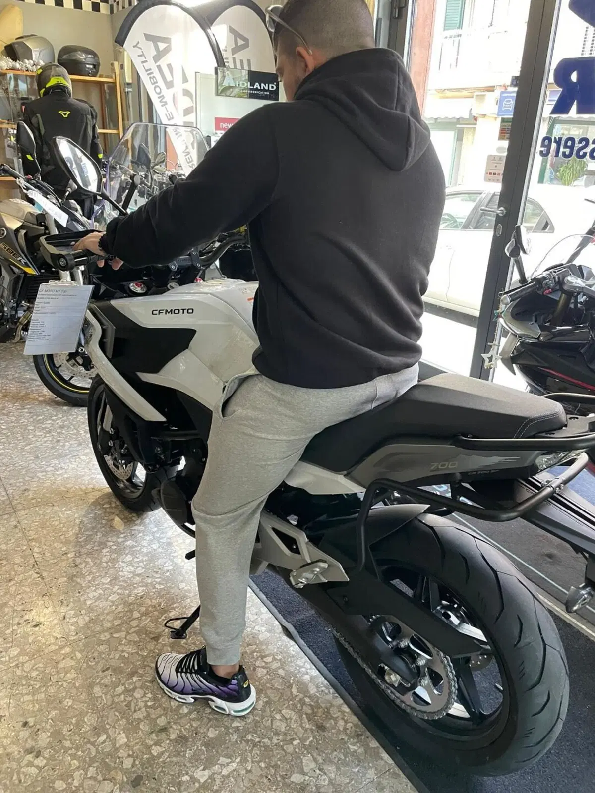 CFMOTO 700MT (2024 - 26) (3)