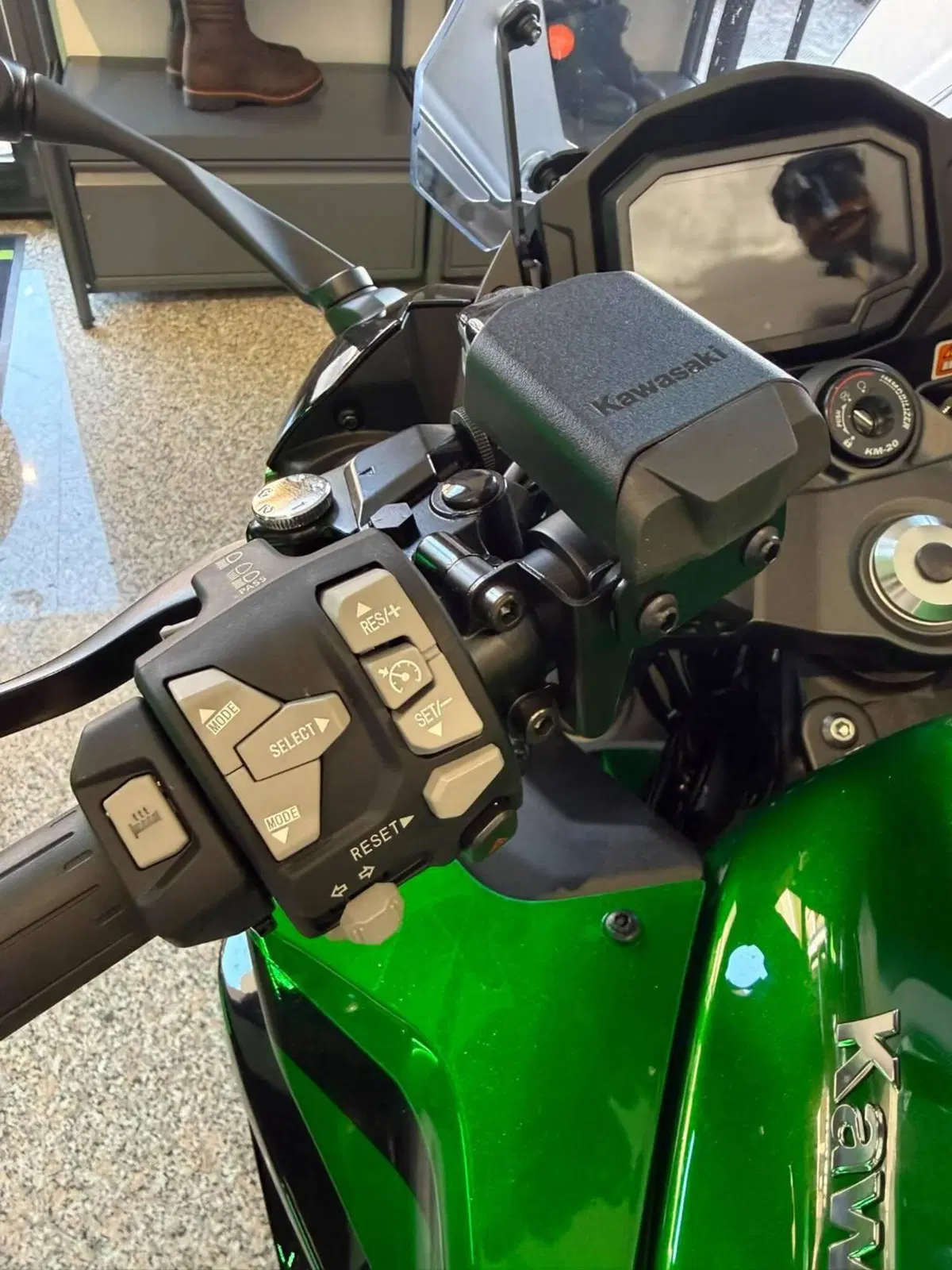 Kawasaki Ninja 1100 SX SE Tourer (2025 - 26) (6)