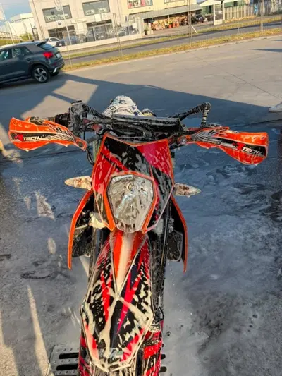 KTM 690 SMC (2008- 11) usata