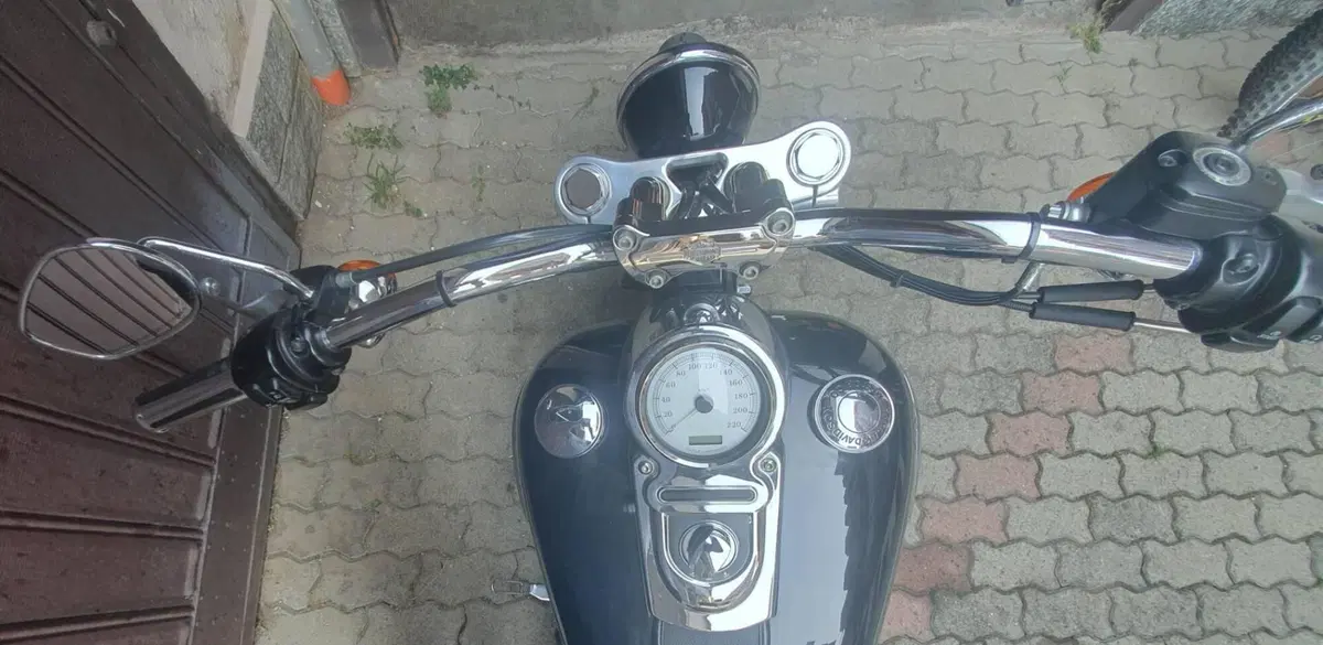 Harley-Davidson 1584 Super Glide Custom (2008 - 13) - FXDC (3)