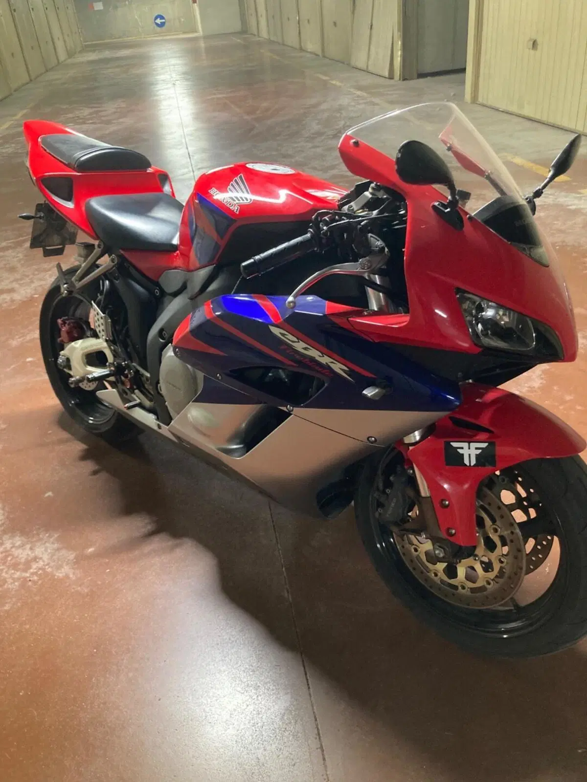 Honda CBR 1000 RR Fireblade (2004 - 05)