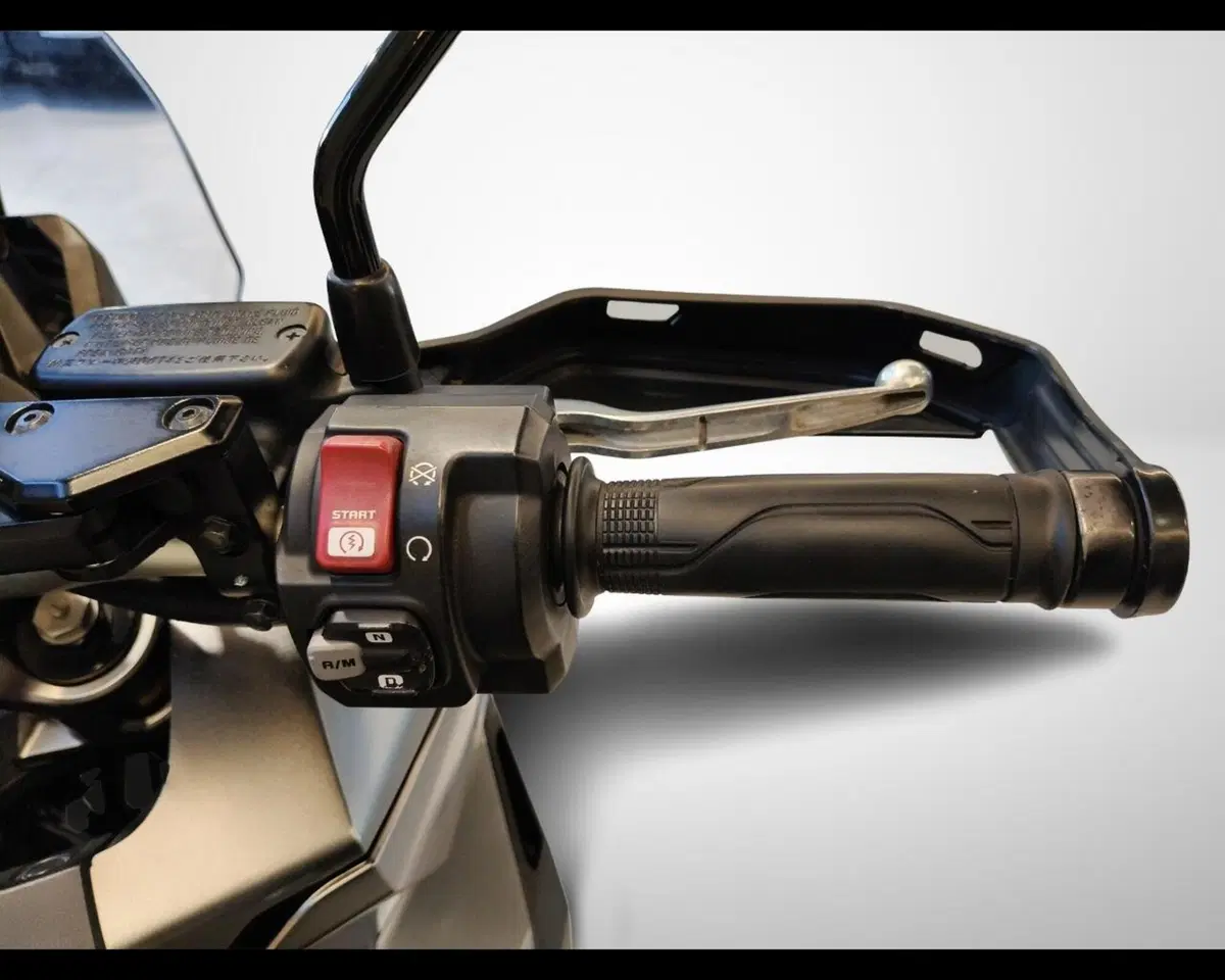 Honda X-ADV 750 DCT Adventure (2021 - 24) (11)