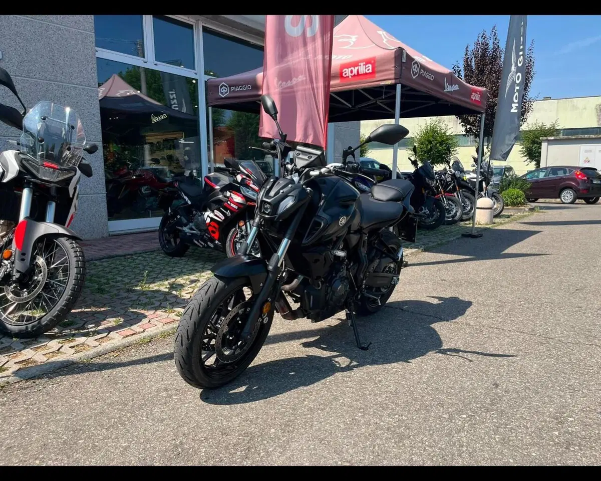 Yamaha MT-07 Pure (2023 - 25)