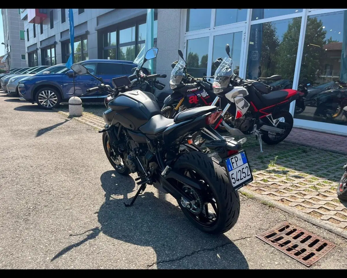 Yamaha MT-07 Pure (2023 - 25) (7)