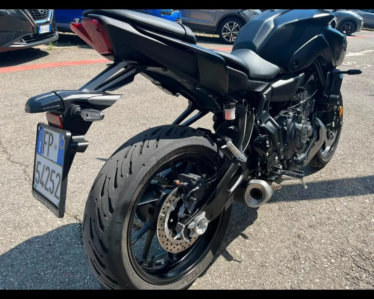 Yamaha MT-07 Pure (2023 - 25) (11)