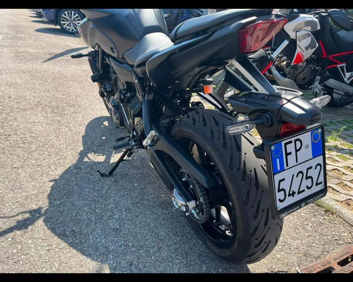 Yamaha MT-07 Pure (2023 - 25) (12)