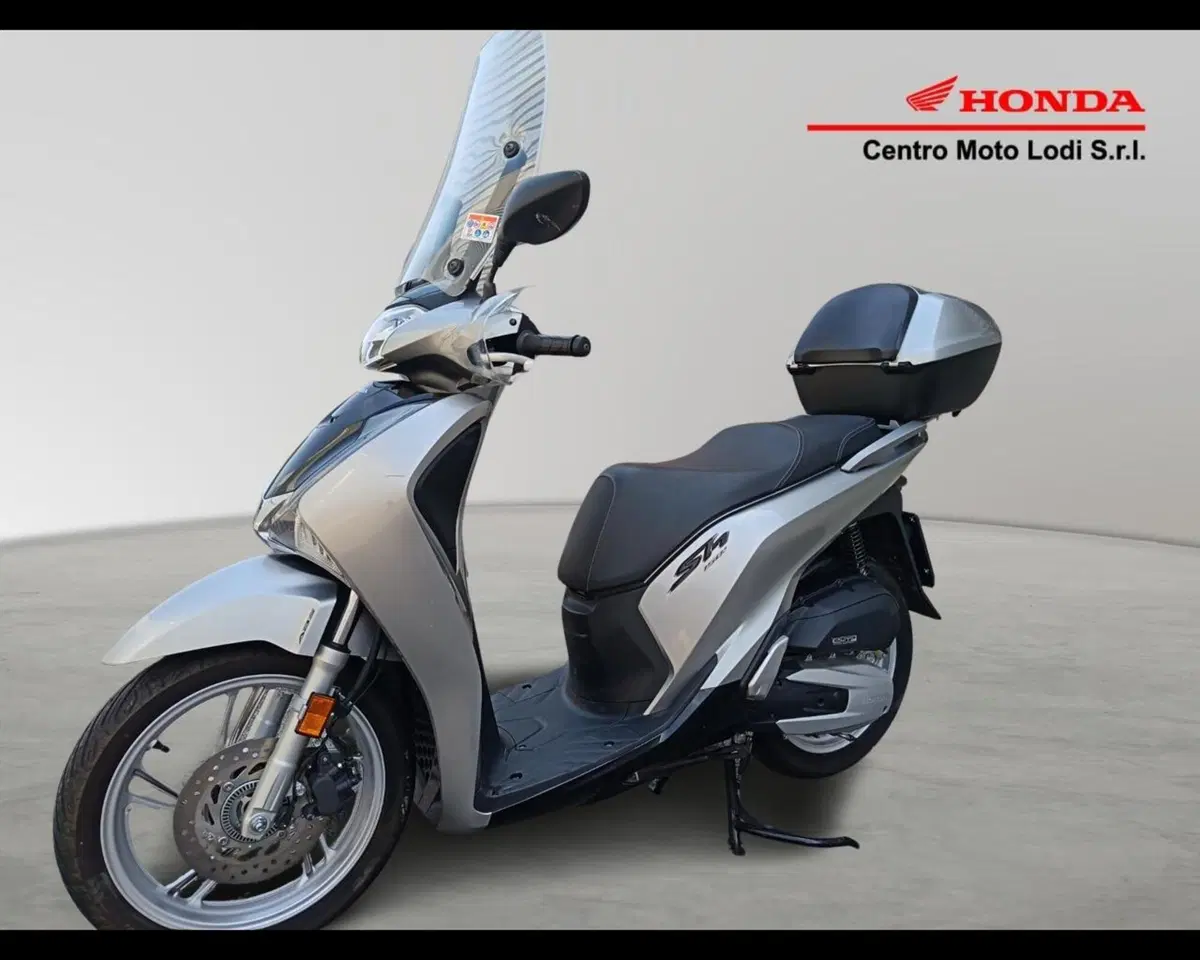 Honda SH 150i (2017 - 19) (4)