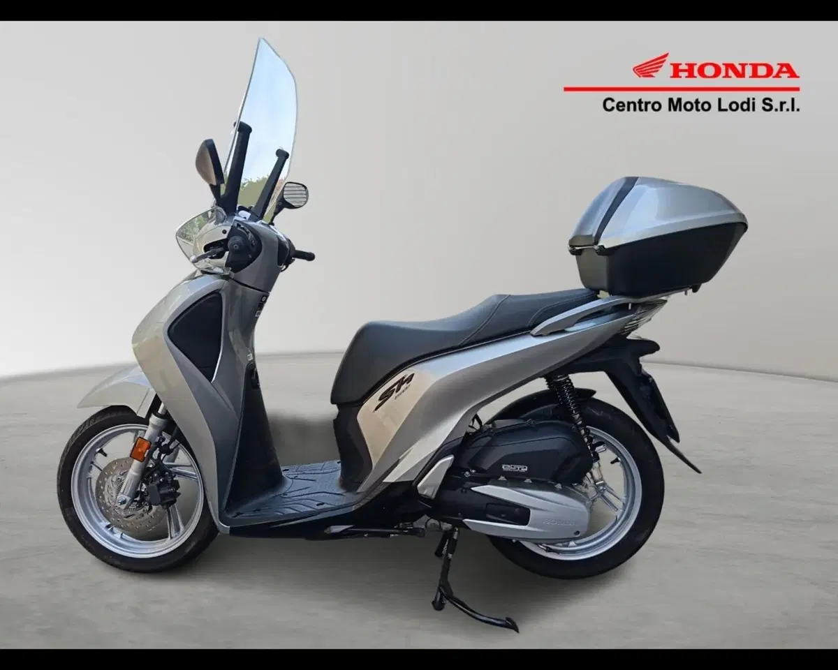 Honda SH 150i (2017 - 19) (3)
