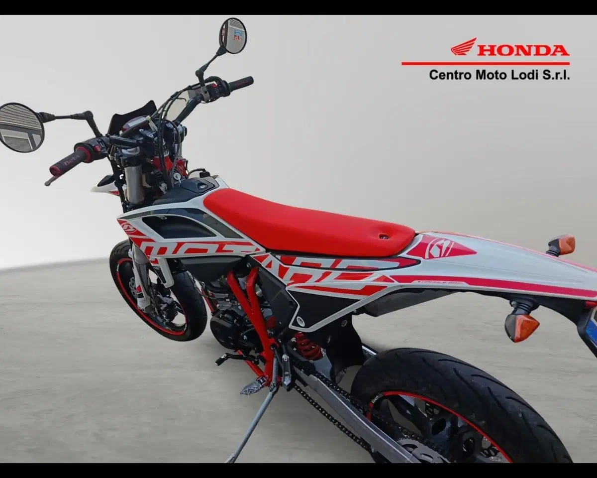 Betamotor RR 125 4T Motard LC (2021 - 23) (6)