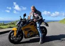 ESCLUSIVO: Ultraviolette F77 Mach 2: l'abbiamo guidata per primi sull'Isola di Man [VIDEO]