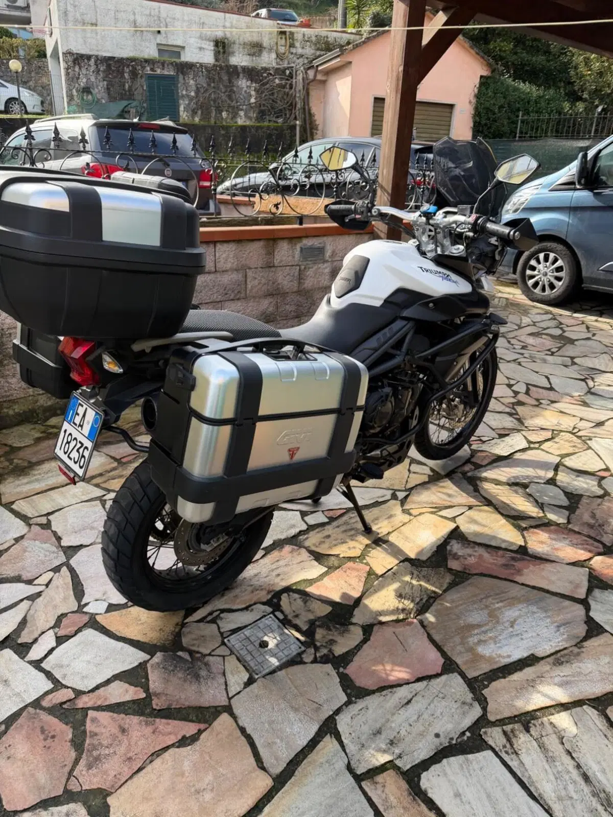 Triumph Tiger 800 XC (2011 - 12) (6)