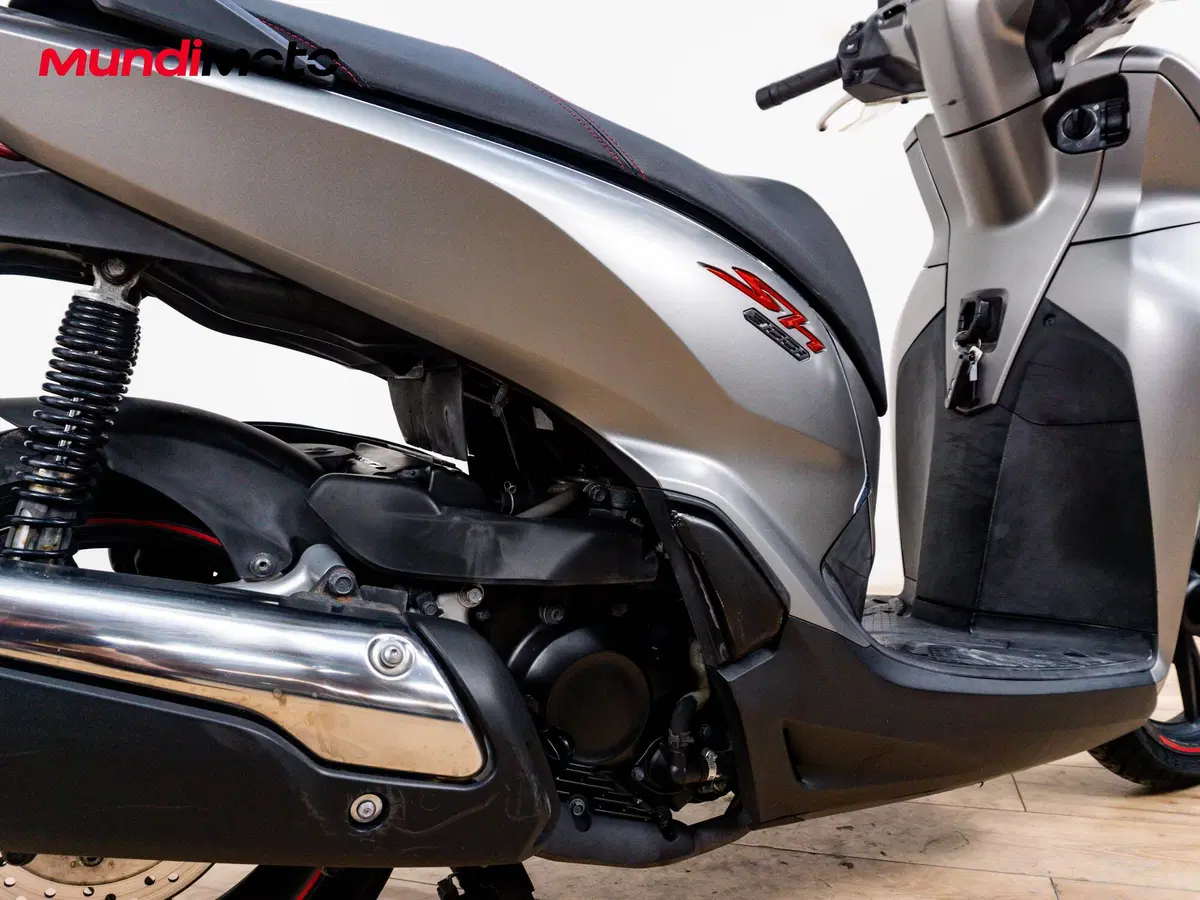 Honda SH 300 i ABS (2011 - 13) (4)