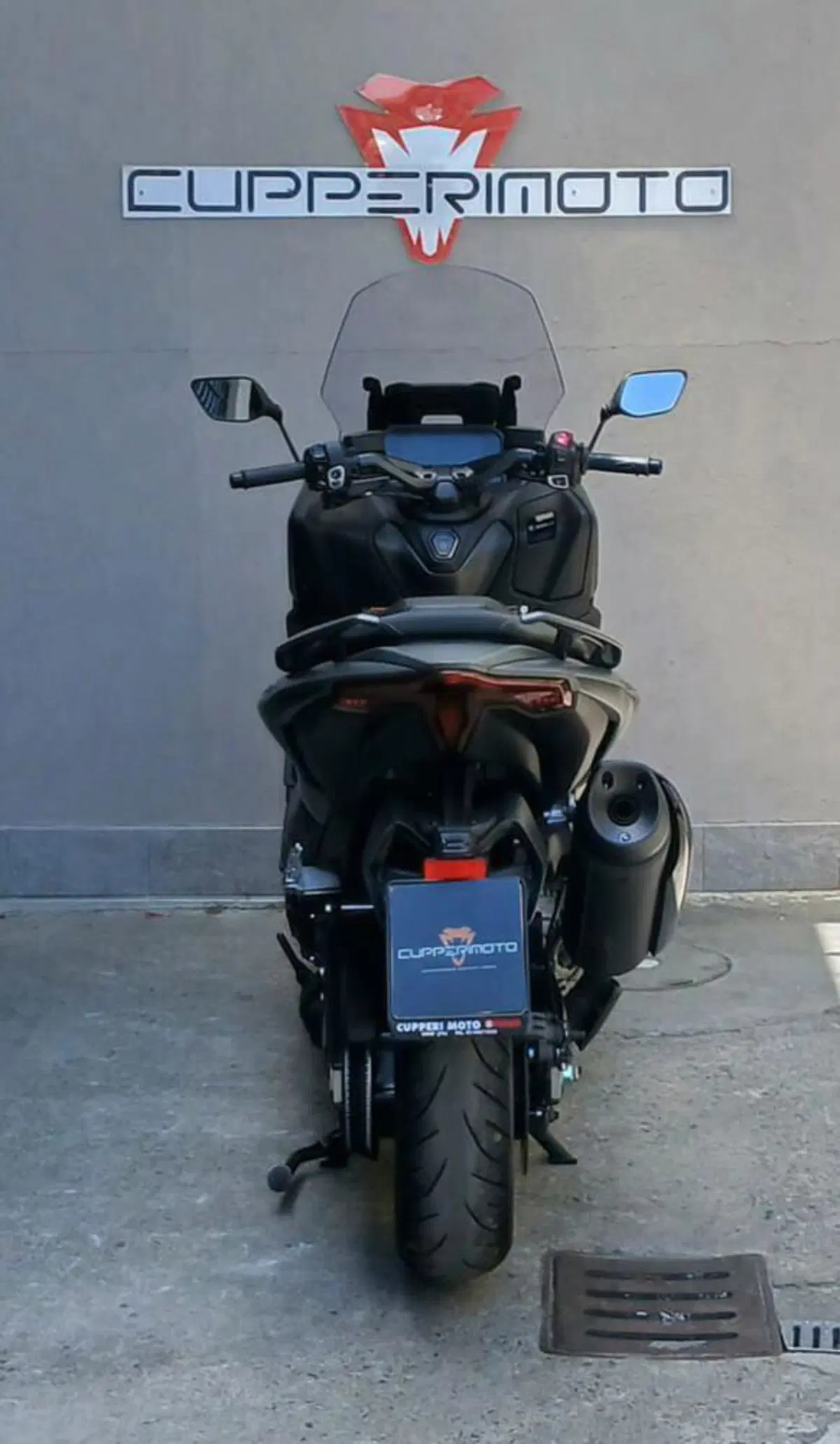 Yamaha T-Max 560 (2025 - 26) (3)