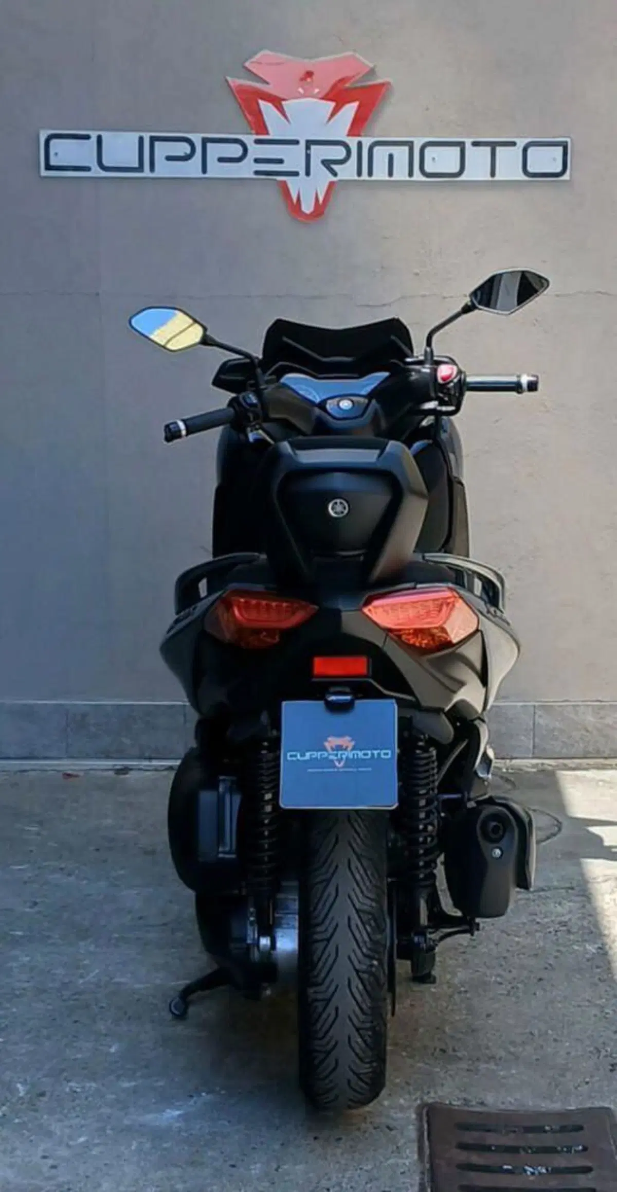 Yamaha X-Max 300 Tech Max (2021 - 24) (2)