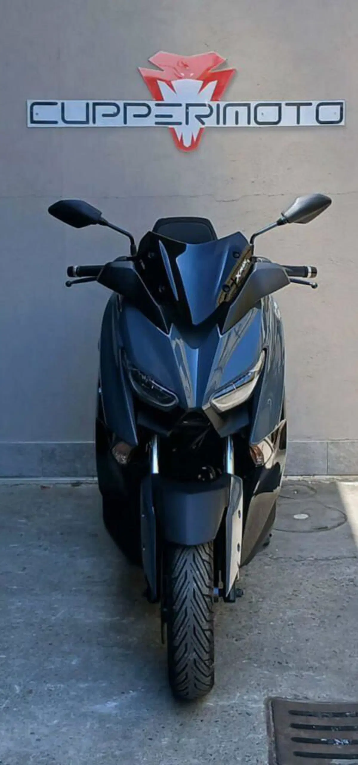 Yamaha X-Max 300 Tech Max (2021 - 24) (4)