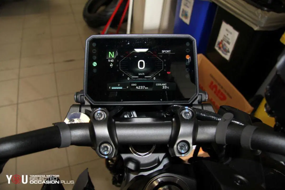Yamaha MT-09 Y-AMT (2024 - 26) (5)