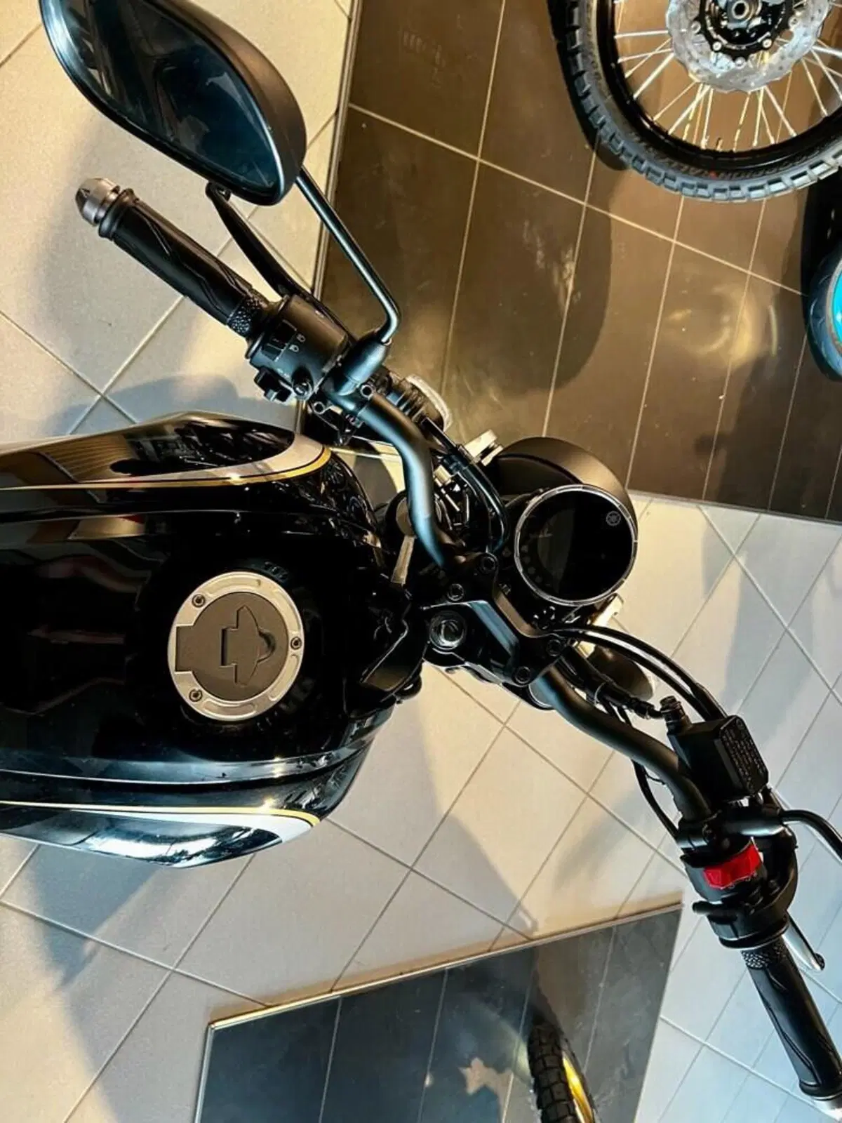 Yamaha XSR 125 Legacy (2025 - 26) (4)