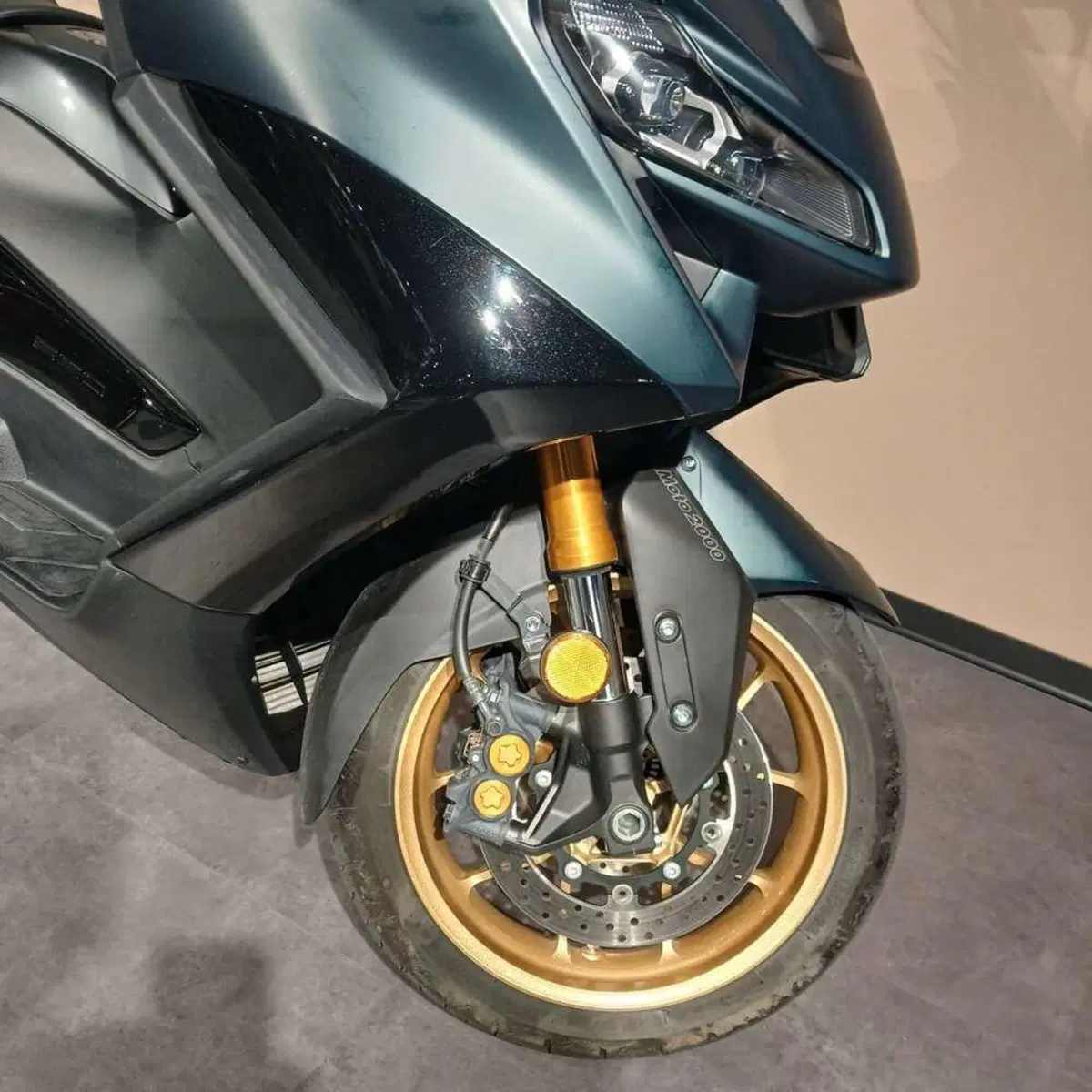 Yamaha T-Max 560 Tech Max (2022 - 24) (4)