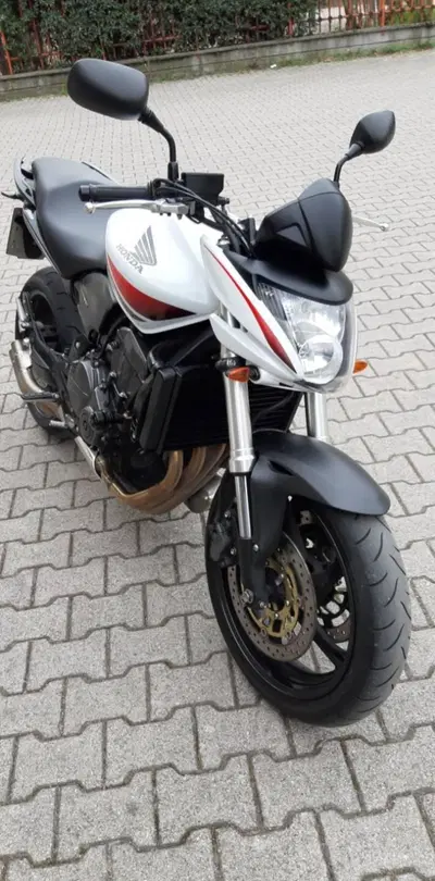 Honda Hornet 600 (2007 - 10) usata