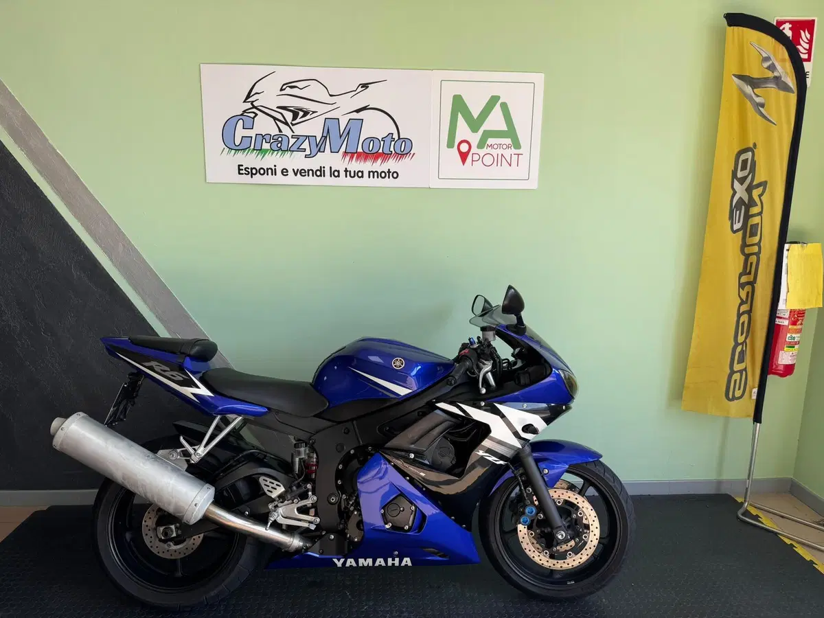 Yamaha YZF R6 (2003 - 04) (2)