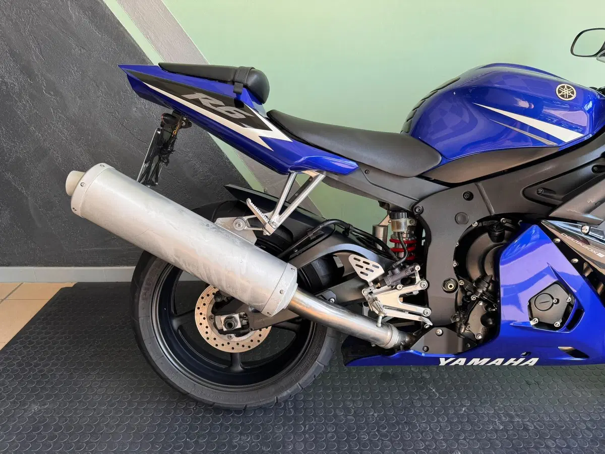 Yamaha YZF R6 (2003 - 04) (13)
