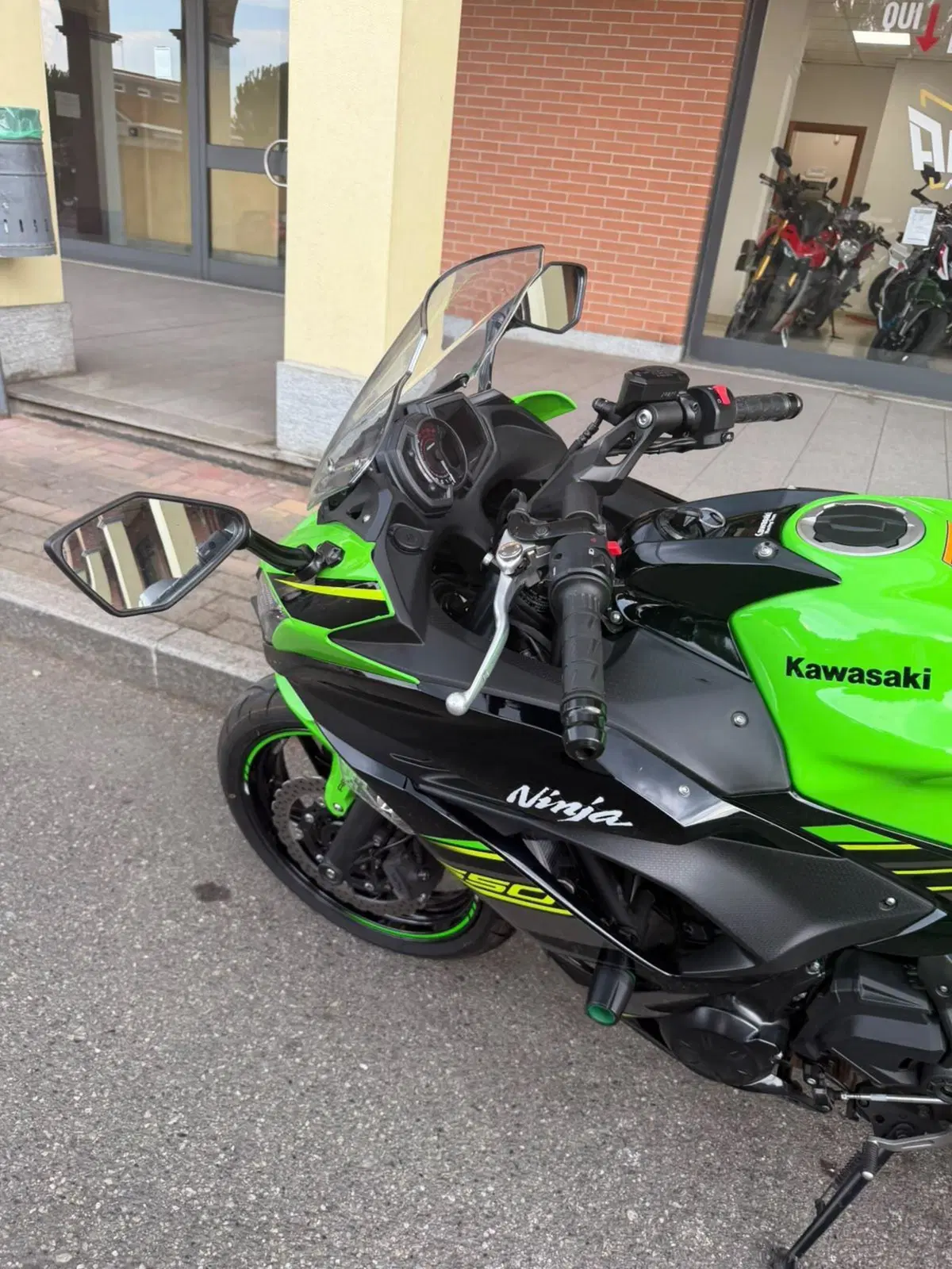 Kawasaki Ninja 650 KRT (2020) (5)