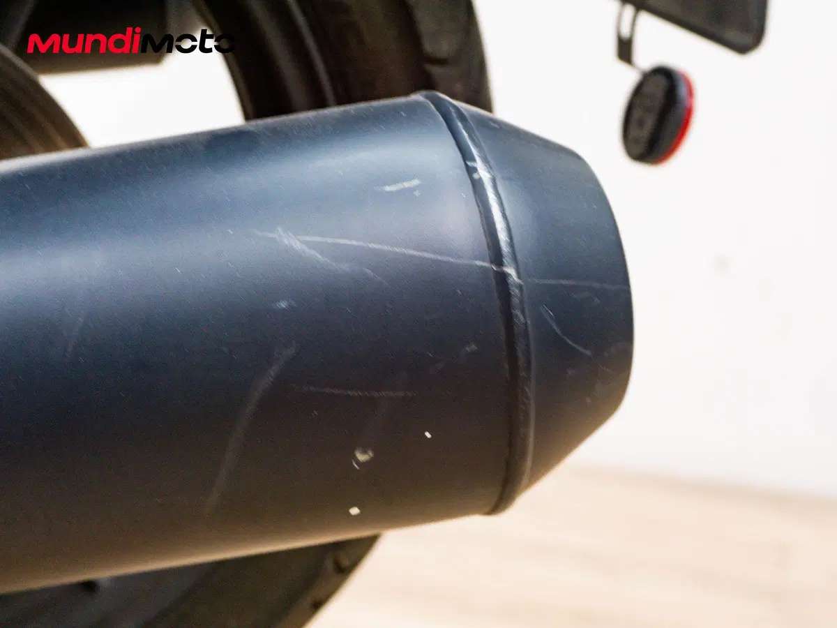 Moto Guzzi V7 Stone (2012 - 15) (14)