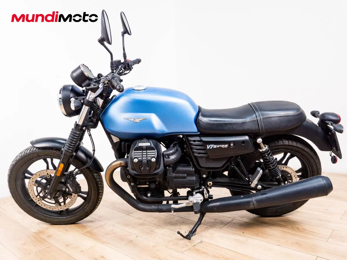 Moto Guzzi V7 Stone (2012 - 15) (6)