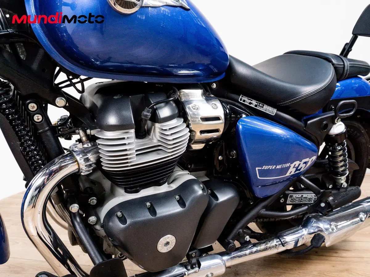 Royal Enfield Super Meteor 650 (2023 - 26) (9)
