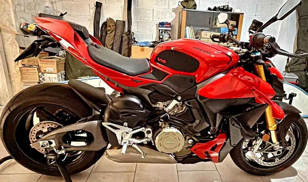 Ducati Streetfighter V4 S (2025 - 26) (2)