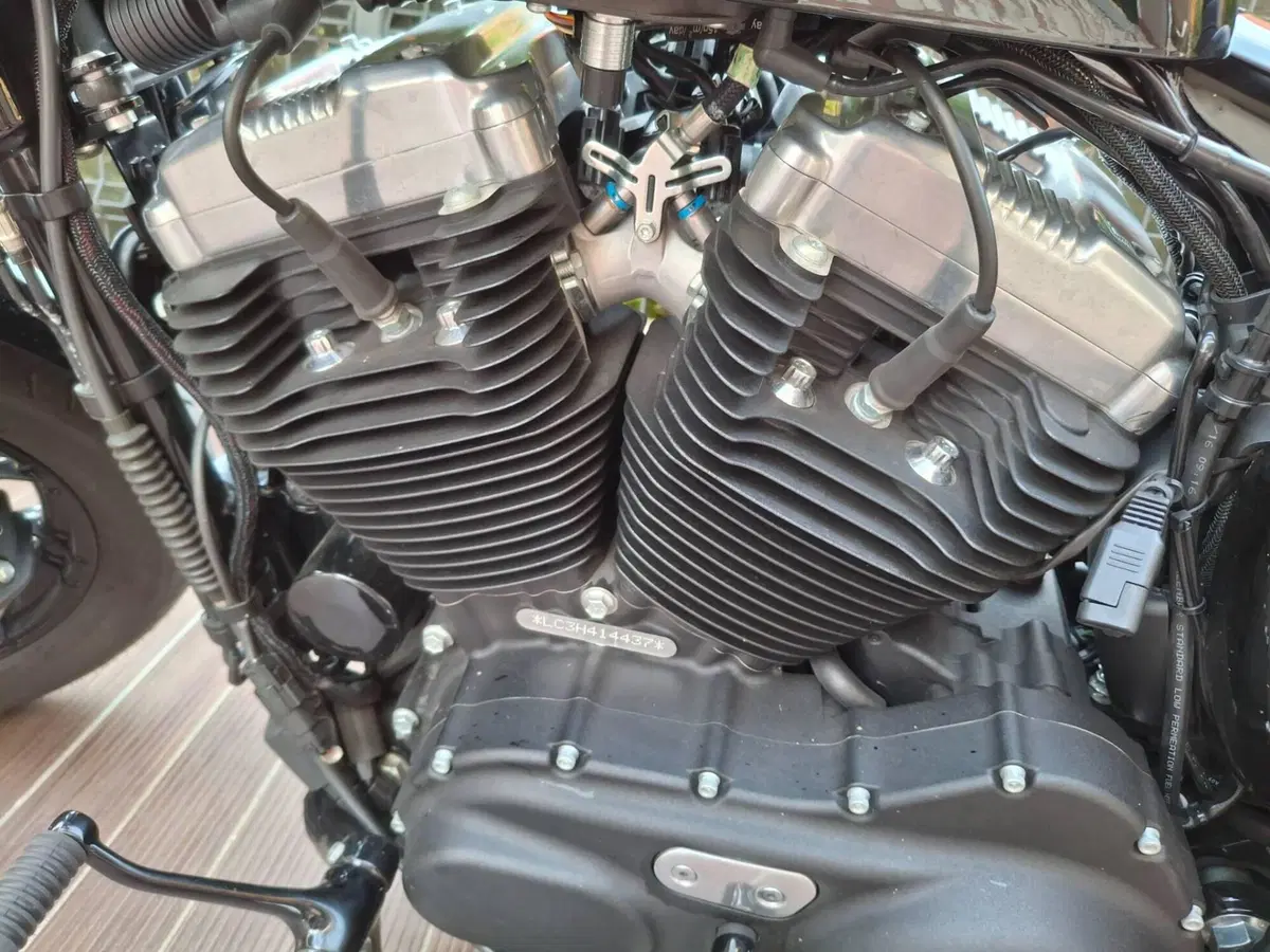Harley-Davidson 1200 Forty-Eight (2016 - 20) (8)