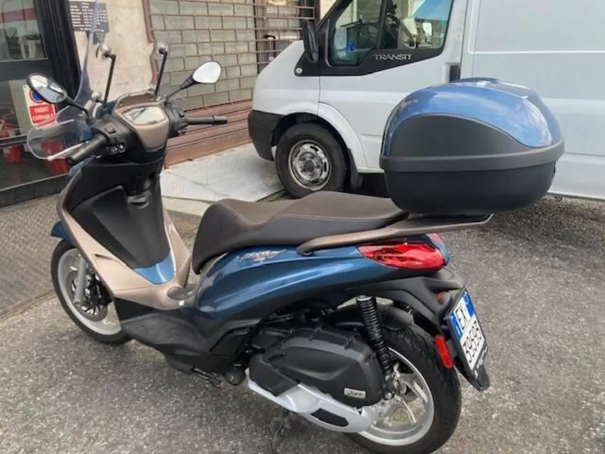 Piaggio Medley 150 S ABS (2021 - 25) (2)