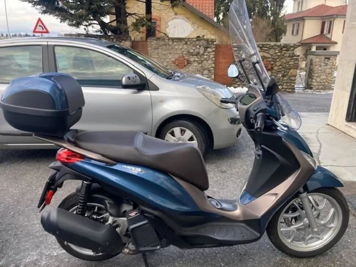 Piaggio Medley 150 S ABS (2021 - 25) (3)