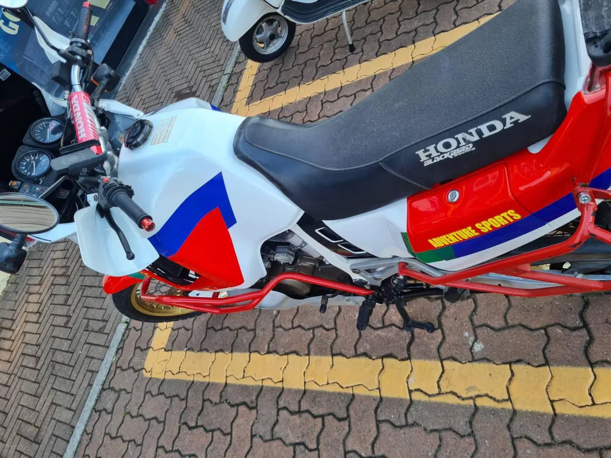 Honda Xrv 750 rd04 1990 (3)