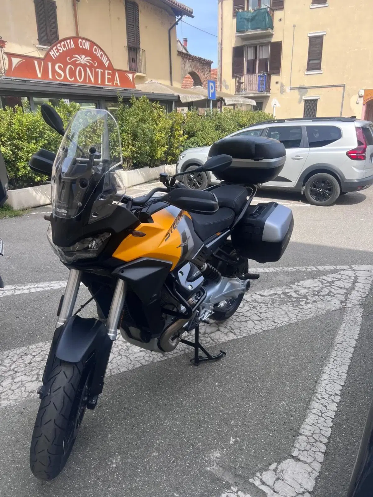 Moto Guzzi Stelvio (2024 - 26) (3)