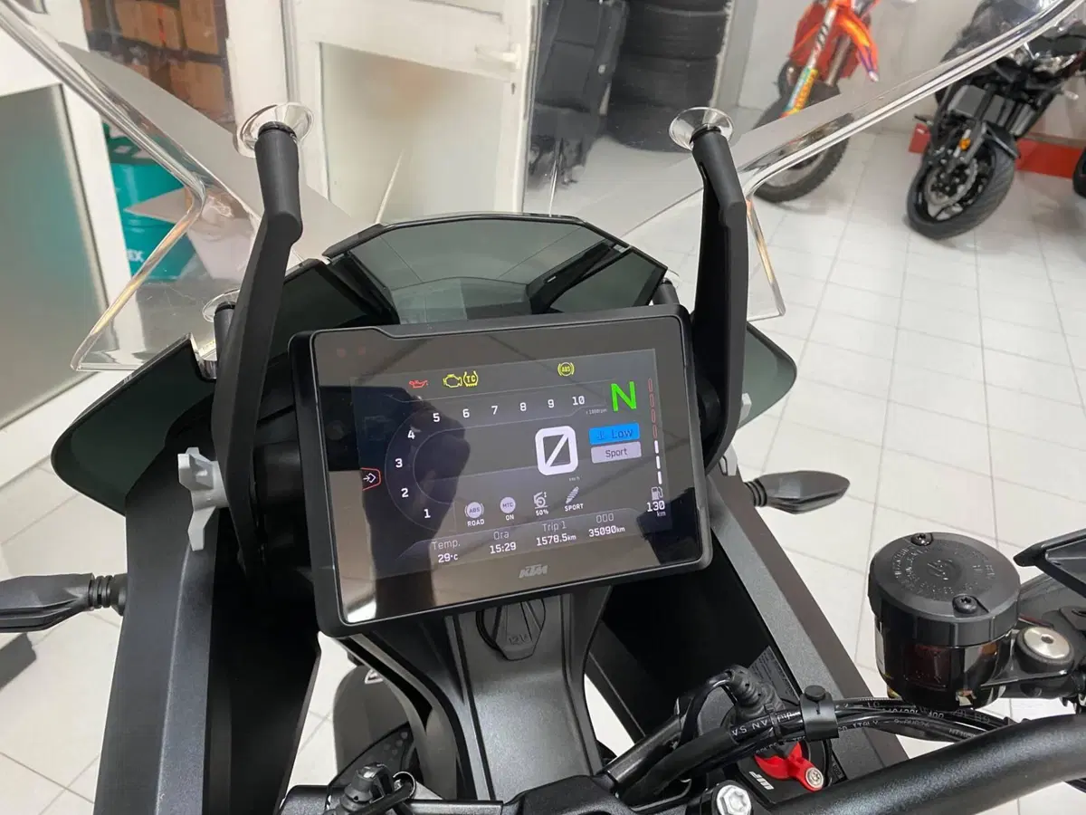 KTM 1290 Super Adventure S (2022 - 25) (4)