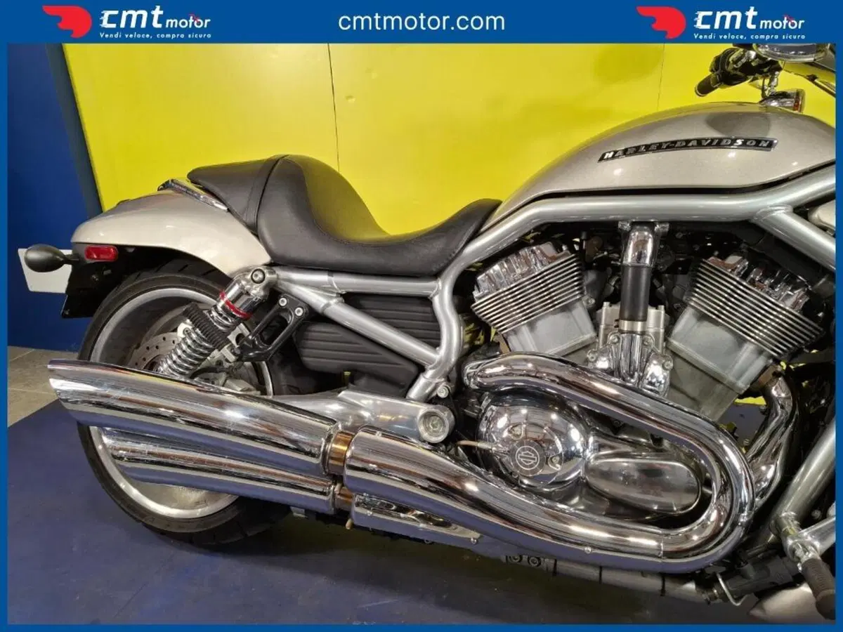 Harley-Davidson 1250 V-Rod (2008 - 12) - VRSCAW (4)