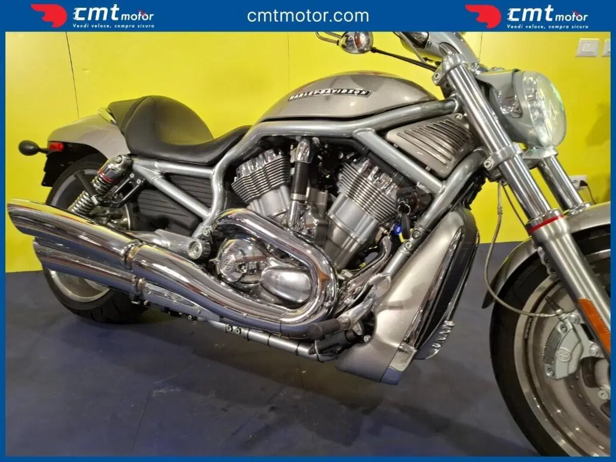 Harley-Davidson 1250 V-Rod (2008 - 12) - VRSCAW (6)