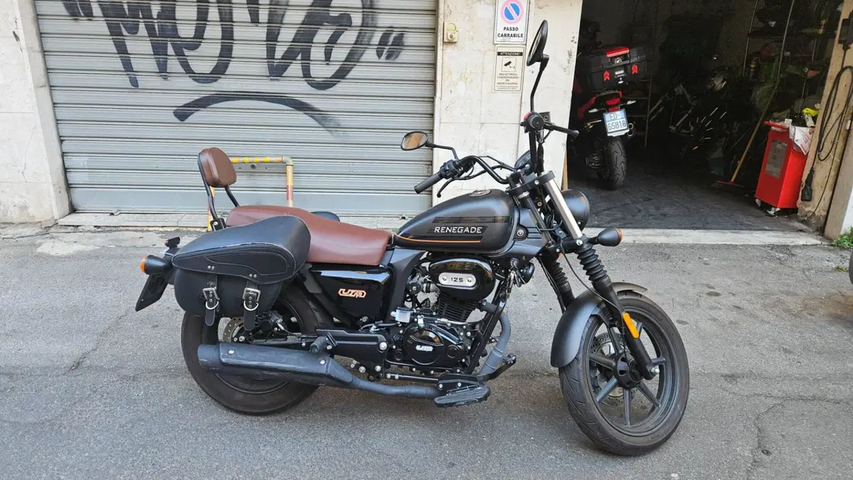Um Italia Renegade Sport 125 (2023 - 26) (3)