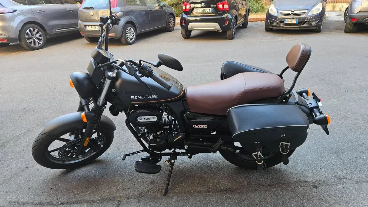 Um Italia Renegade Sport 125 (2023 - 26) (5)